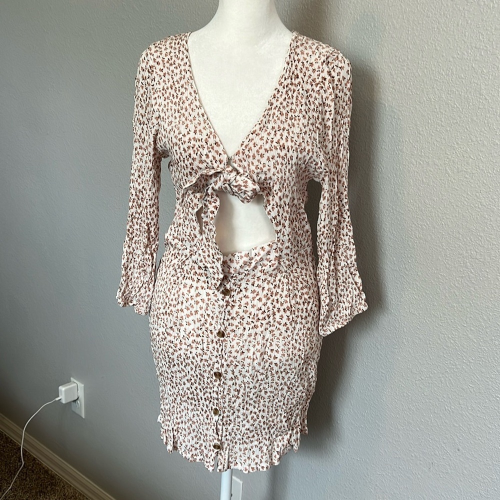 Faithfull the Brand Floral Tie Front Dress Size 4